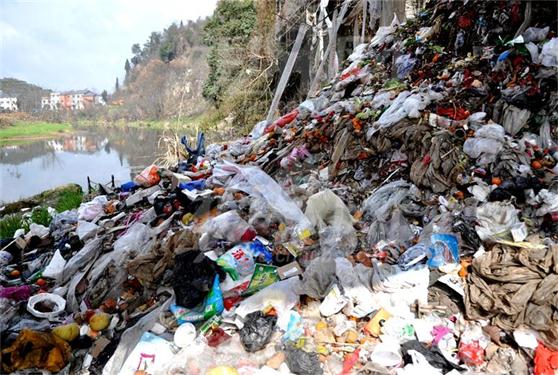 环保部加大力度解决农村污染问题